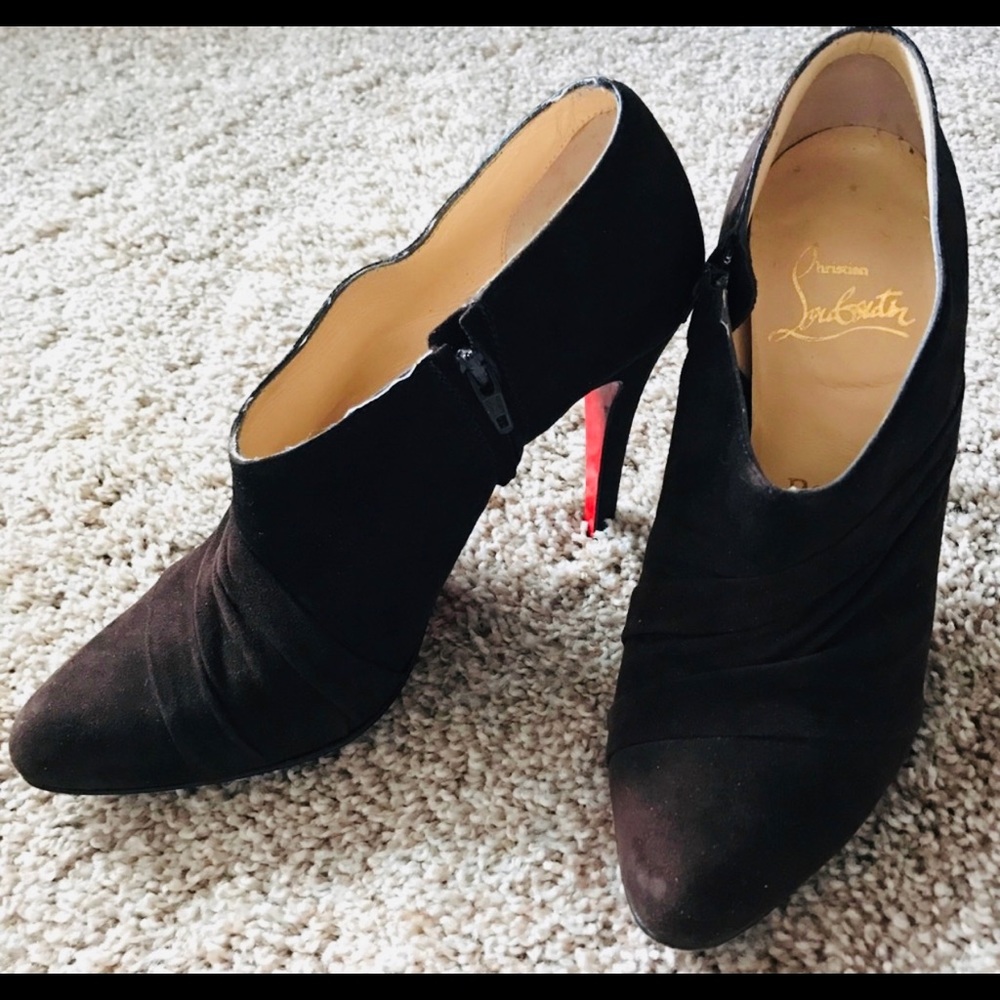 Christian louboutin brown ruched suede ankle boots
